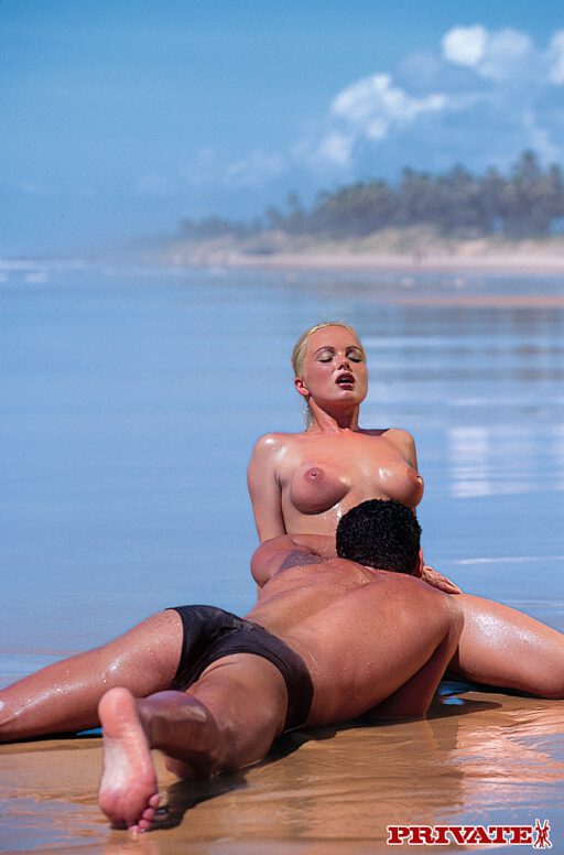 Stunning blonde bombshell Silvia Saint gets fucked at the beach